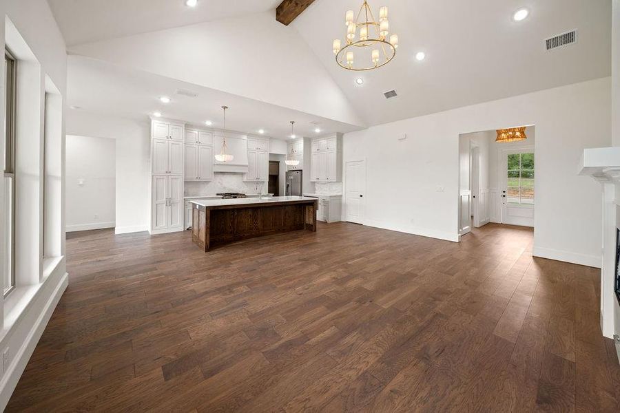 Spacious, unfurnished interior of a new home in , Tyler (Image 19).