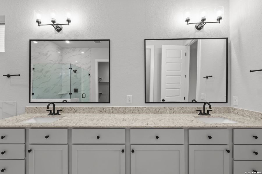Furnished interior view inside a new home in Homestead, Schertz (Image 15).