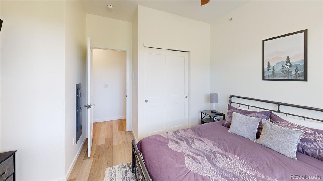 Second Bedroom - Queen Bed