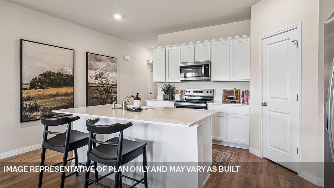 Furnished interior view inside a new home in Thunder Rock, Marble Falls (Image 28).