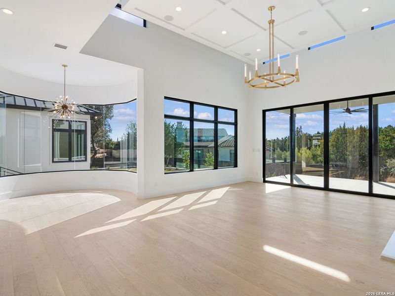 Spacious, unfurnished interior of a new home in , San Antonio (Image 54).