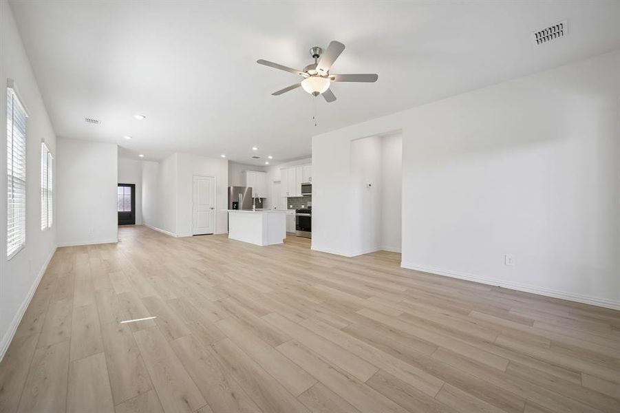Spacious, unfurnished interior of a new home in Parks at Foster Crossing - Spring Series, Anna (Image 15).