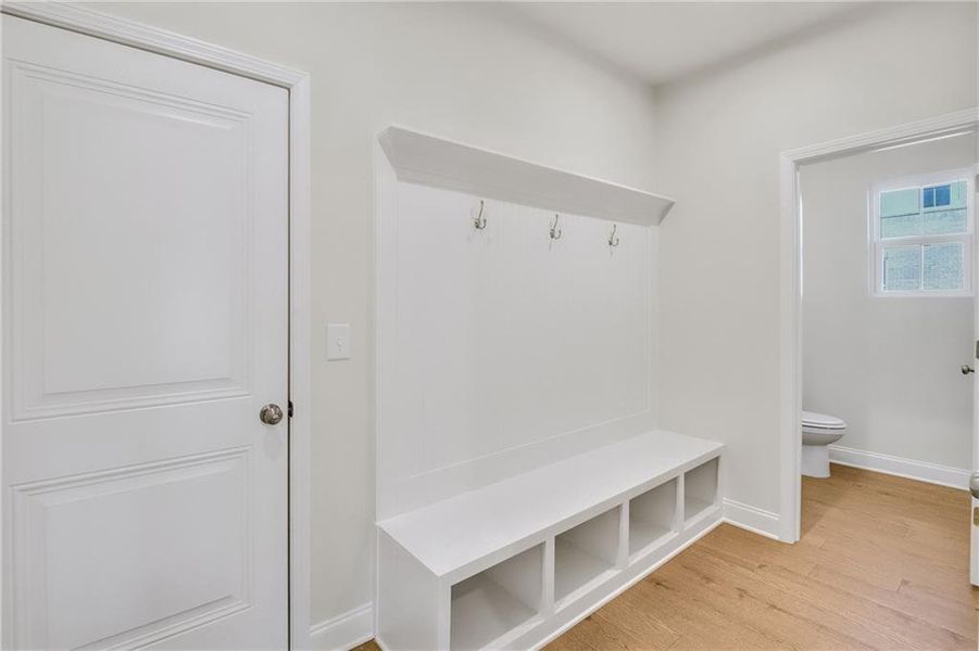 Image 16 of a home in Adler Springs. Image 16 of a home in Adler Springs.