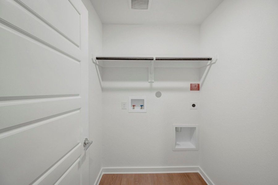 Spacious, unfurnished interior of a new home in Ambrose, La Marque (Image 20). Spacious, unfurnished interior of a new home in Ambrose, La Marque (Image 20).