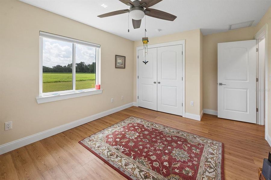 Spacious, unfurnished interior of a new home in , Chiefland (Image 19).