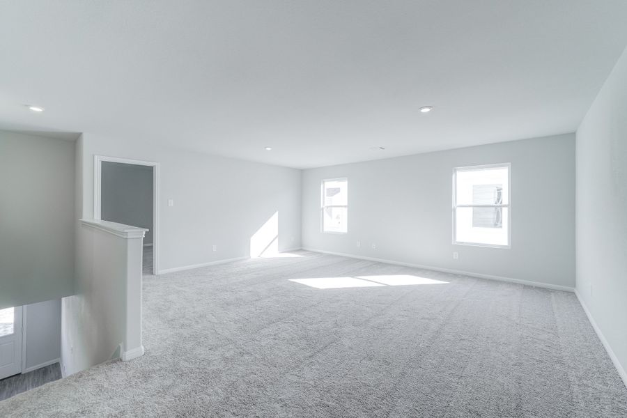 Spacious, unfurnished interior of a new home in Meadows of Chandler, Chandler (Image 34).