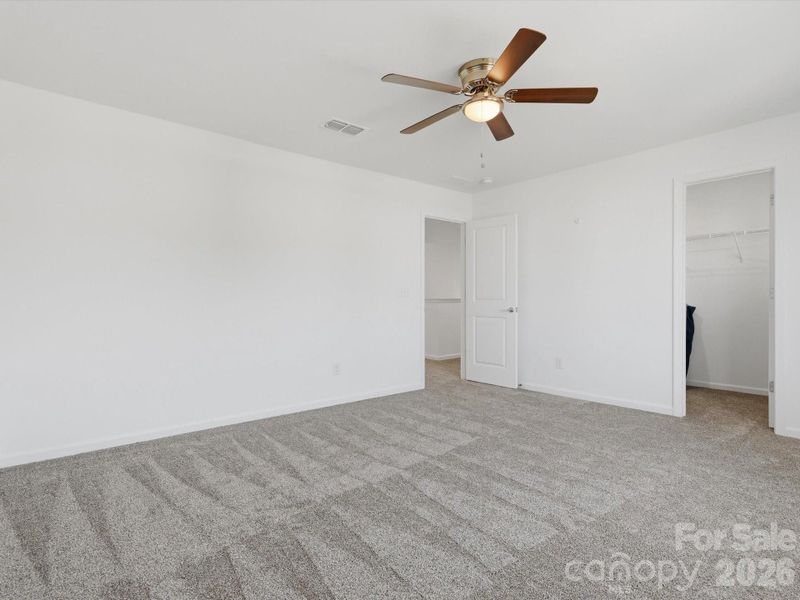 Spacious, unfurnished interior of a new home in Parkside Crossing, Charlotte (Image 20). Spacious, unfurnished interior of a new home in Parkside Crossing, Charlotte (Image 20).