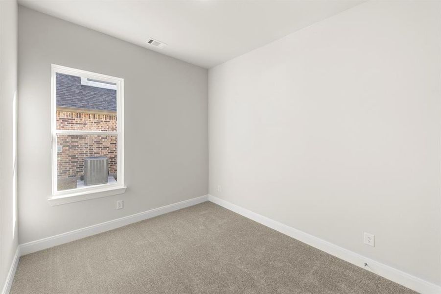 Spacious, unfurnished interior of a new home in West Crossing, Anna (Image 15).