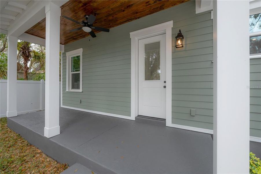 Exterior details and patio area of a home in , Tampa (Image 33).