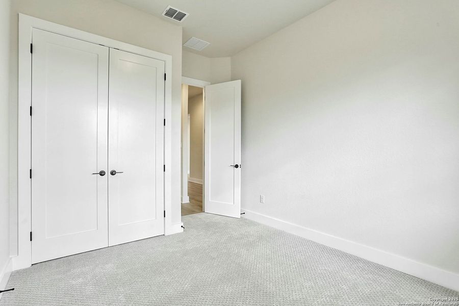 Spacious, unfurnished interior of a new home in Legacy at Lake Dunlap, New Braunfels (Image 33). Spacious, unfurnished interior of a new home in Legacy at Lake Dunlap, New Braunfels (Image 33).