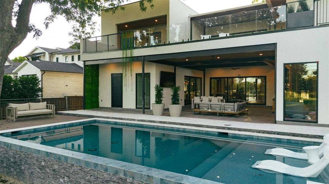 Exterior details and patio area of a home in , Dallas (Image 27).