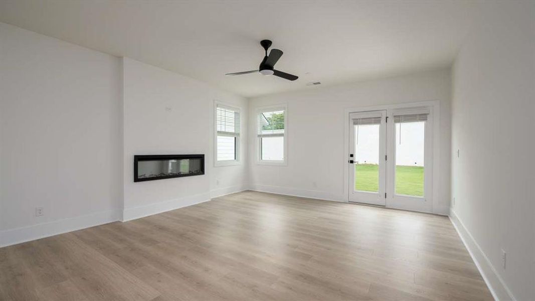 Spacious, unfurnished interior of a new home in The Village at Sandy Plains, Marietta (Image 17).