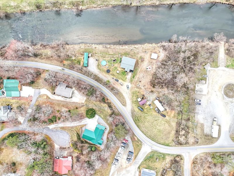 Image 33 of a home in .