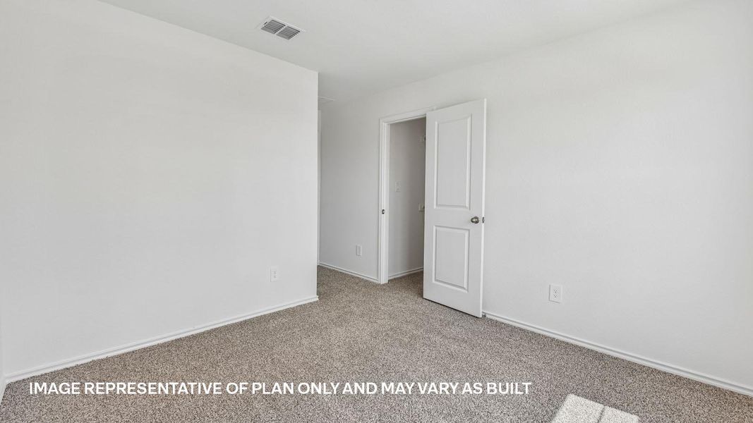 Spacious, unfurnished interior of a new home in Valverde, Bastrop (Image 27).
