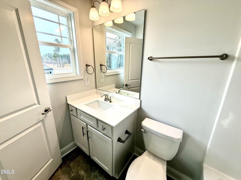 20250313225643833125000000-o