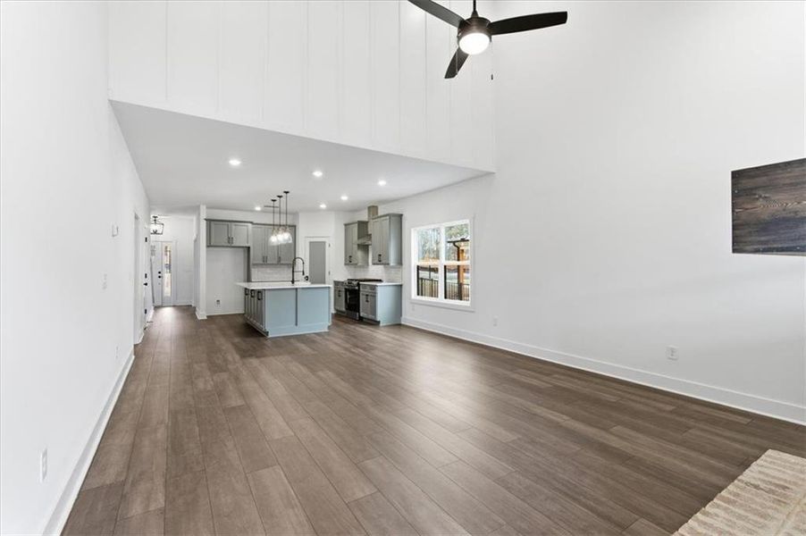 Spacious, unfurnished interior of a new home in Ferguson Corners, Emerson (Image 31).
