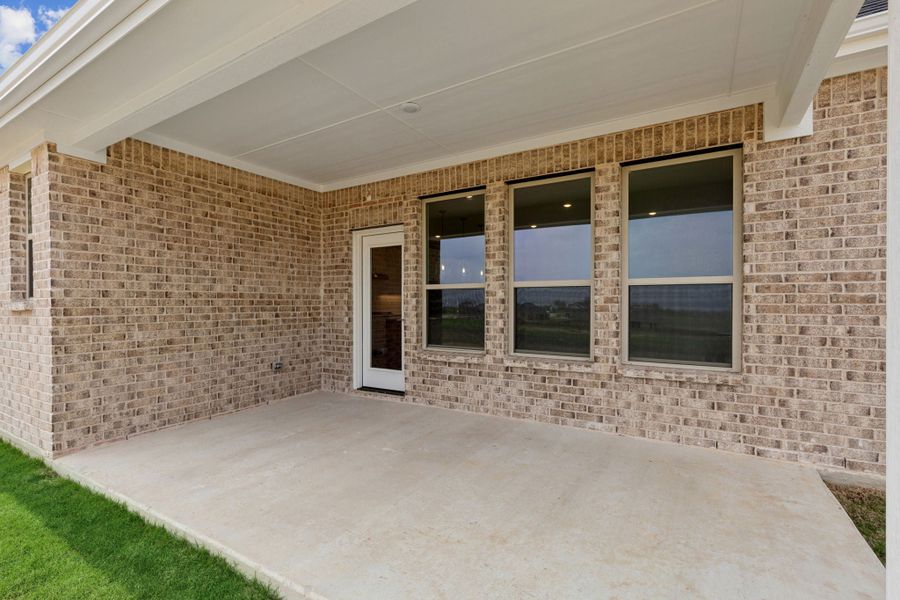 Representative exterior details of a home built from the Yukon by Centre Living Homes in Ellis Ranch Estates, Waxahachie (Image 3). Representative exterior details of a home built from the Yukon by Centre Living Homes in Ellis Ranch Estates, Waxahachie (Image 3).