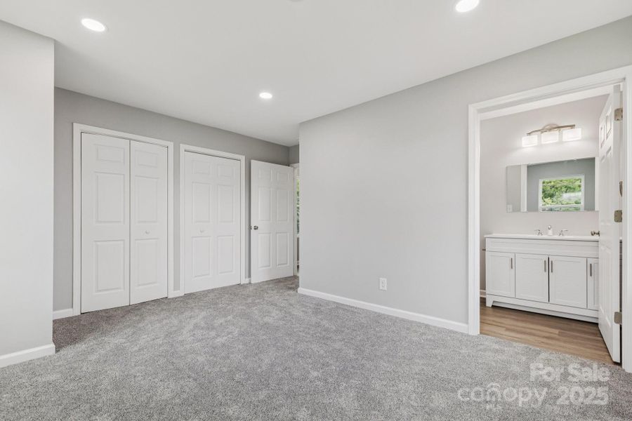 Spacious, unfurnished interior of a new home in , Rock Hill (Image 21).