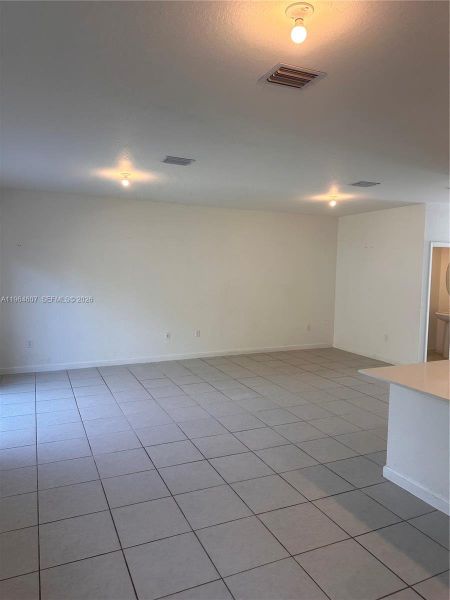 Spacious, unfurnished interior of a new home in , Homestead (Image 12).