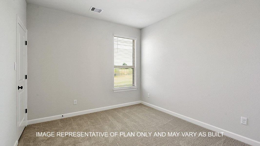 Spacious, unfurnished interior of a new home in Wellborn Settlement, College Station (Image 12).