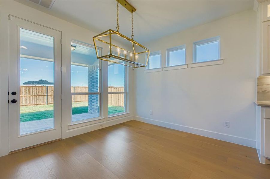 Spacious, unfurnished interior of a new home in Star Trail - 55s, Prosper (Image 13).