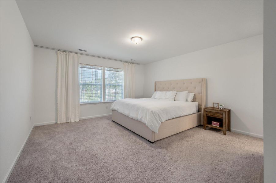 Furnished interior view inside a new home in , Charleston (Image 34).