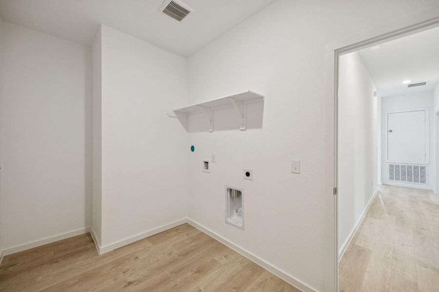 MODEL HOME images may NOT be consistent with the finished product.