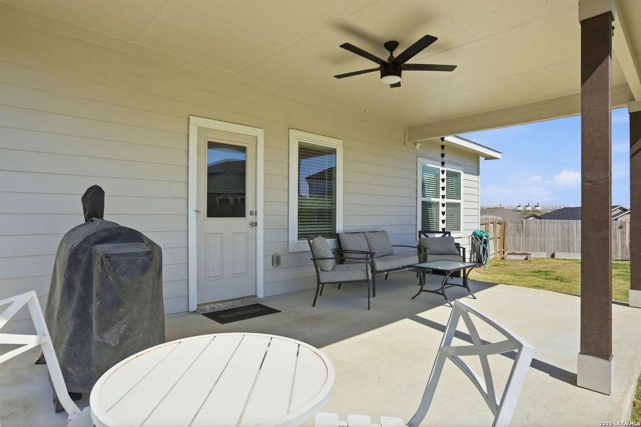Exterior details and patio area of a home in Hunter's Ranch, San Antonio (Image 29).