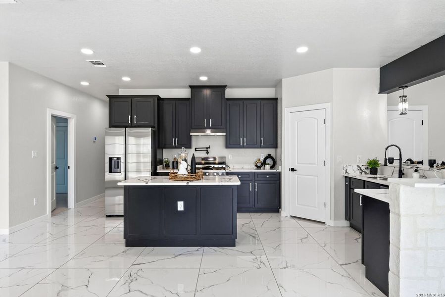 Furnished interior view inside a new home in , Natalia (Image 11).