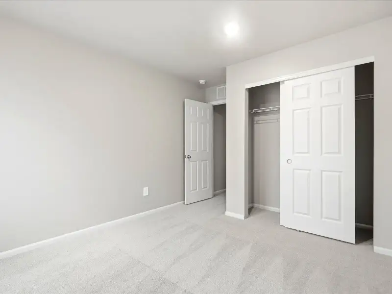 Spacious, unfurnished interior of a new home in Paint Brush Hills, Peyton (Image 16).