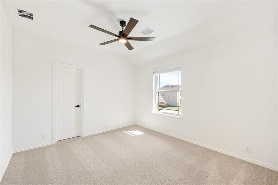 Spacious, unfurnished interior of a new home in Timberbrook 3B-4A, Justin (Image 29).