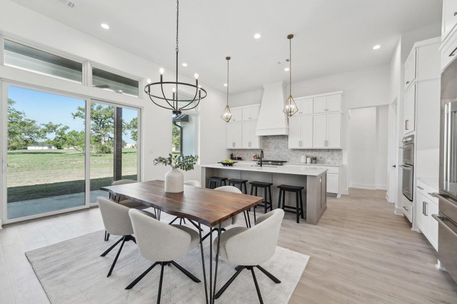 Seamlessly connected dining spaces create the ultimate flow for entertaining. Seamlessly connected dining spaces create the ultimate flow for entertaining.