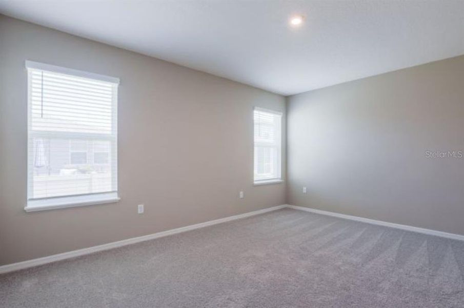 Spacious, unfurnished interior of a new home in , Debary (Image 22).