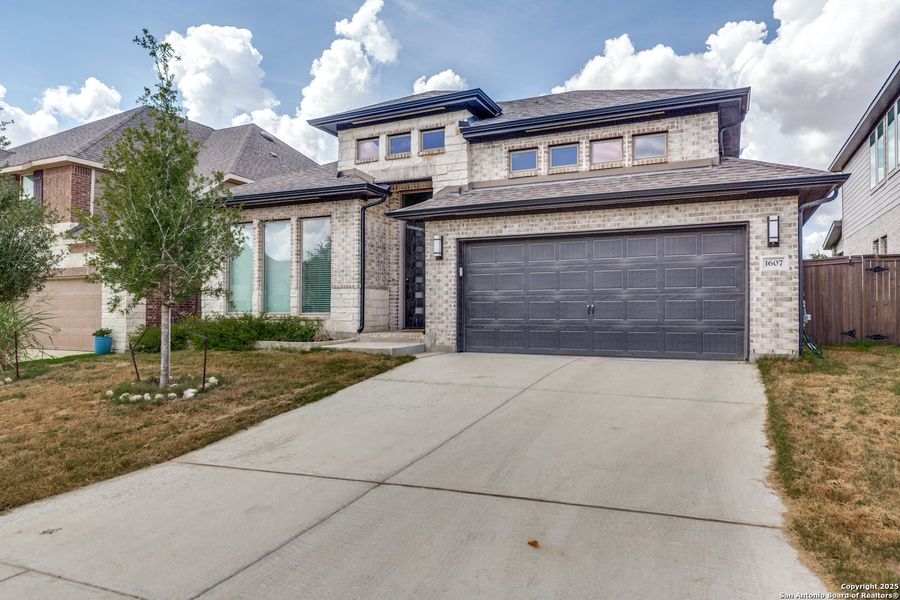 Image 21 of a home in .