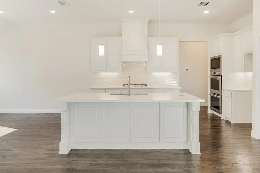 Furnished interior view inside a new home in Triple Diamond Ranch, Mansfield (Image 7).