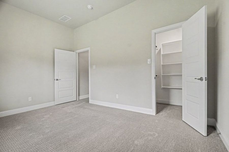 Spacious, unfurnished interior of a new home in Cole Crossing Estates, DeSoto (Image 30). Spacious, unfurnished interior of a new home in Cole Crossing Estates, DeSoto (Image 30).