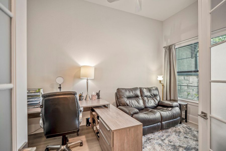 Furnished interior view inside a new home in The Highlands - 65', Porter (Image 8).