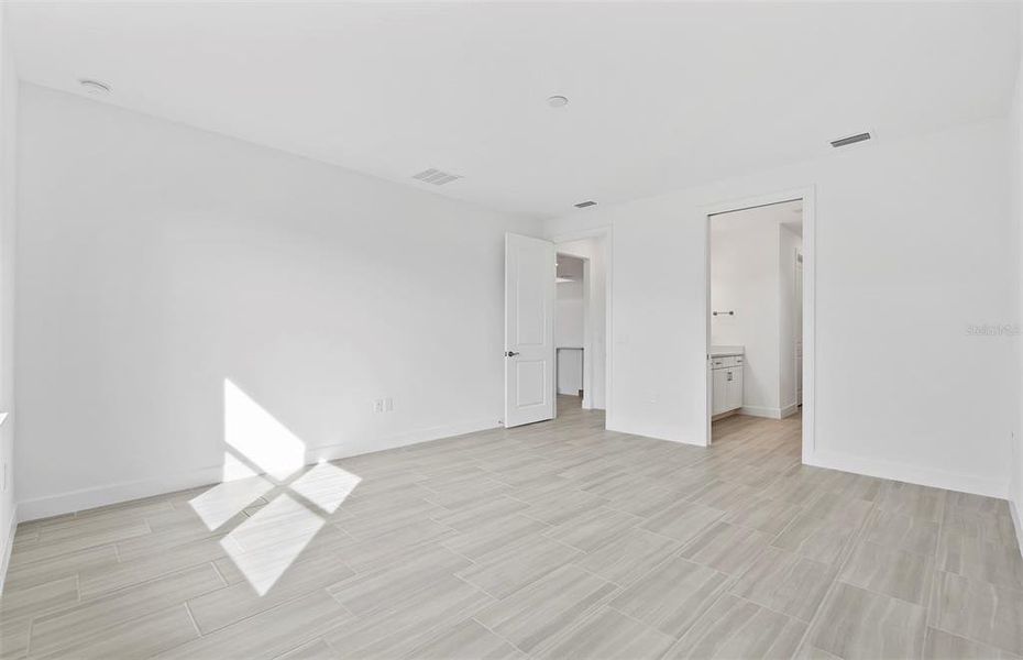 Spacious, unfurnished interior of a new home in , North Port (Image 15). Spacious, unfurnished interior of a new home in , North Port (Image 15).
