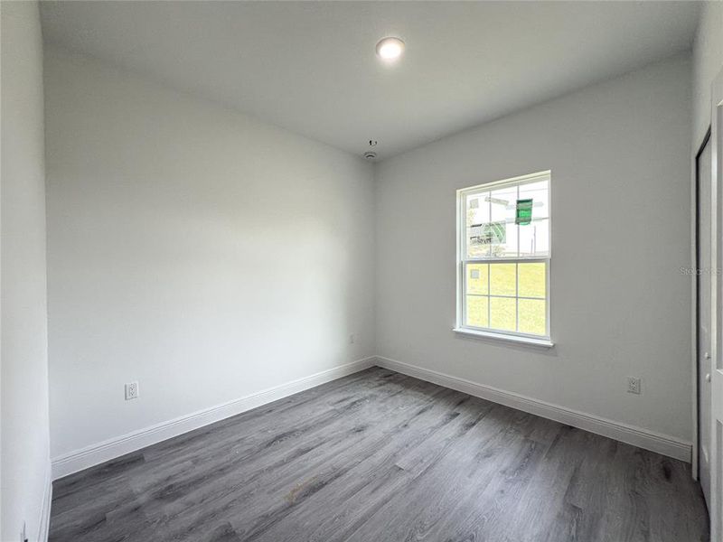 Spacious, unfurnished interior of a new home in , Ocala (Image 23).