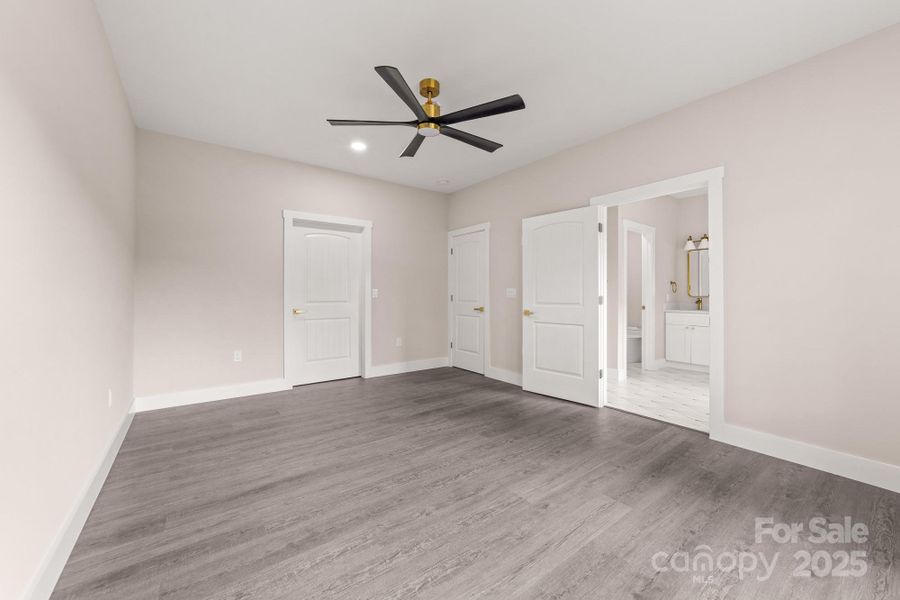 Spacious, unfurnished interior of a new home in , Catawba (Image 13). Spacious, unfurnished interior of a new home in , Catawba (Image 13).