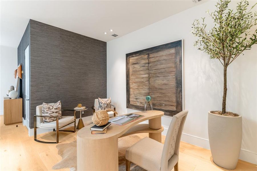 Furnished interior view inside a new home in , Dallas (Image 16).