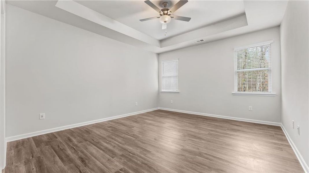 Spacious, unfurnished interior of a new home in Villages at Cedar Hill, Dallas (Image 48).