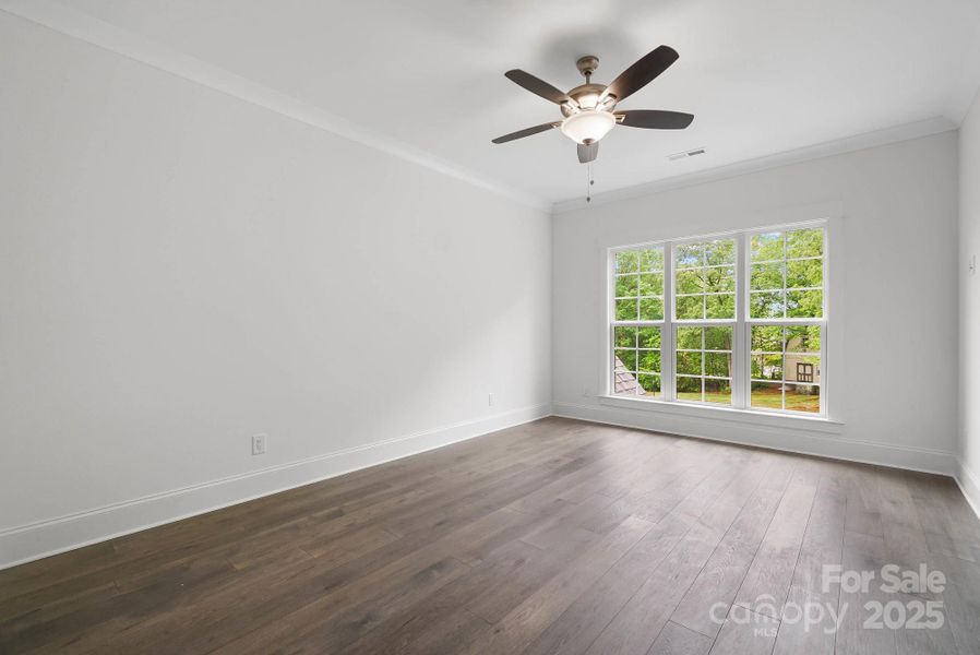 4th Bedroom or office located on the main floor 4th Bedroom or office located on the main floor