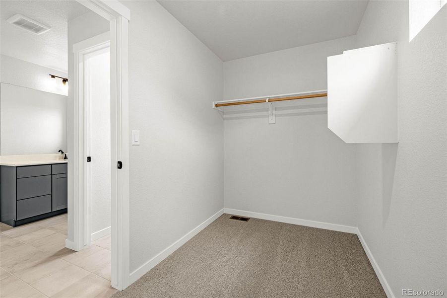 Spacious, unfurnished interior of a new home in , Colorado Springs (Image 23).