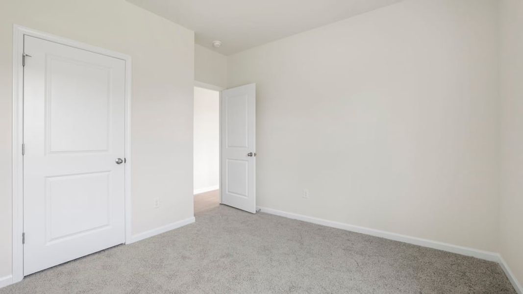 Spacious, unfurnished interior of a new home in Palmetto Valley, Anderson (Image 24).