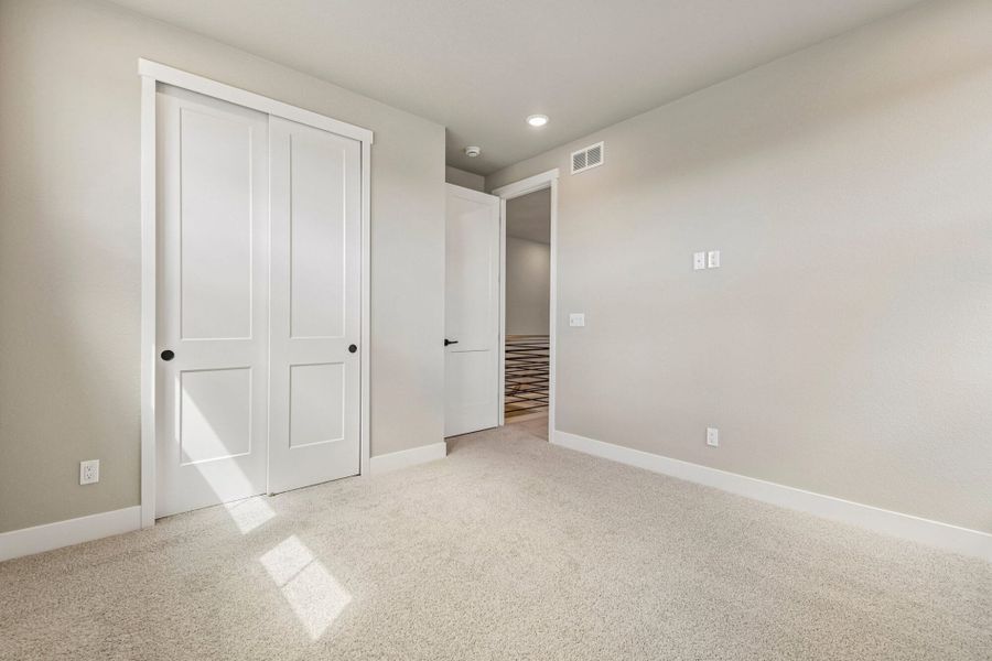 Spacious, unfurnished interior of a new home in Country Club Reserve – Fort Collins, Fort Collins (Image 30).