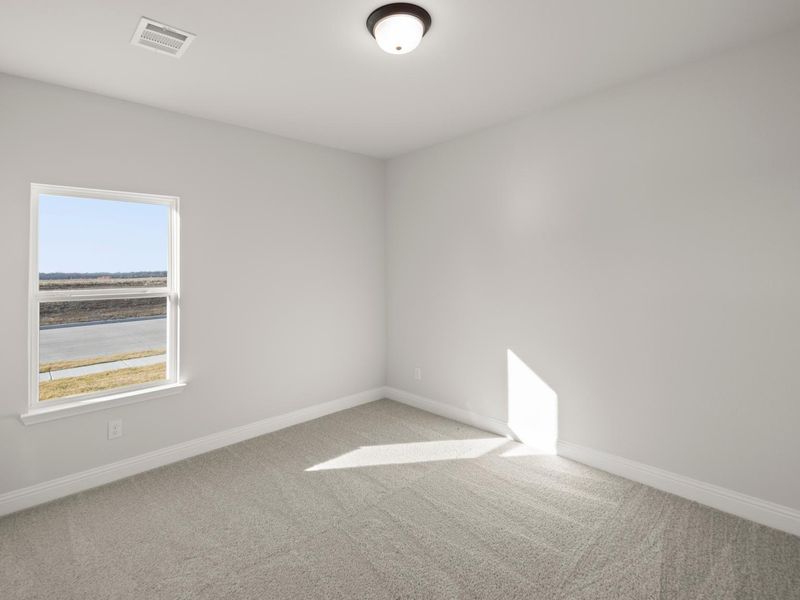 Spacious, unfurnished interior of a new home in Waverly Estates, Nevada (Image 17).