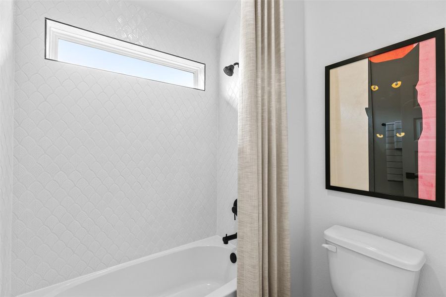 Furnished interior view inside a new home in River Ranch, Dayton (Image 34).