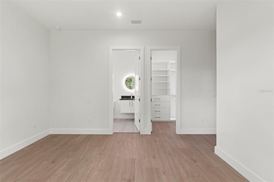 Spacious, unfurnished interior of a new home in Southern Hills Plantation, Brooksville (Image 38). Spacious, unfurnished interior of a new home in Southern Hills Plantation, Brooksville (Image 38).