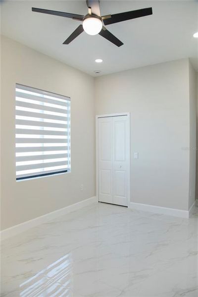 Spacious, unfurnished interior of a new home in , Cape Coral (Image 35).